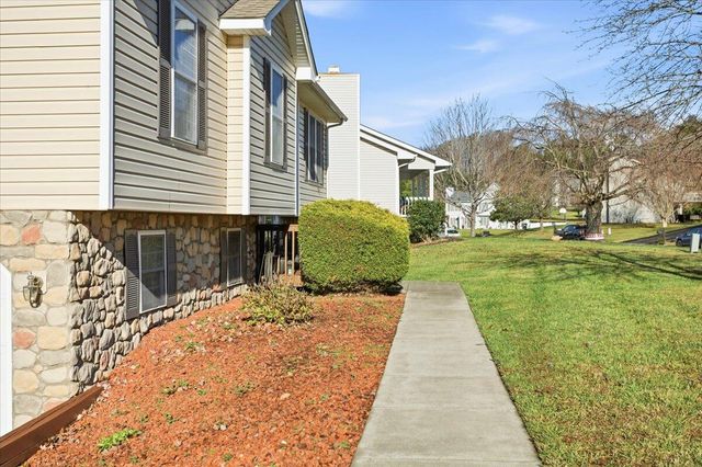 3102 Cedar Meade DR, Roanoke, VA 24014