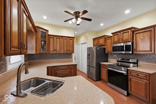 1628 Foxmere Boulevard, Greenwood, IN 46142