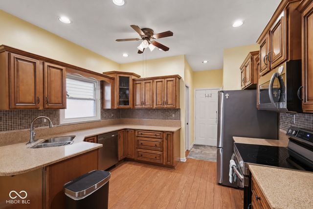 1628 Foxmere Boulevard, Greenwood, IN 46142