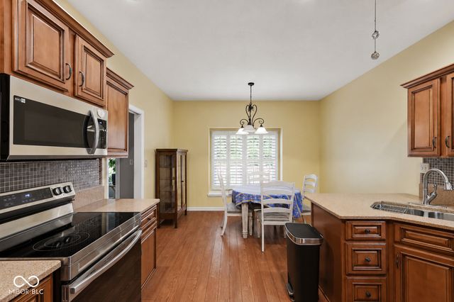 1628 Foxmere Boulevard, Greenwood, IN 46142