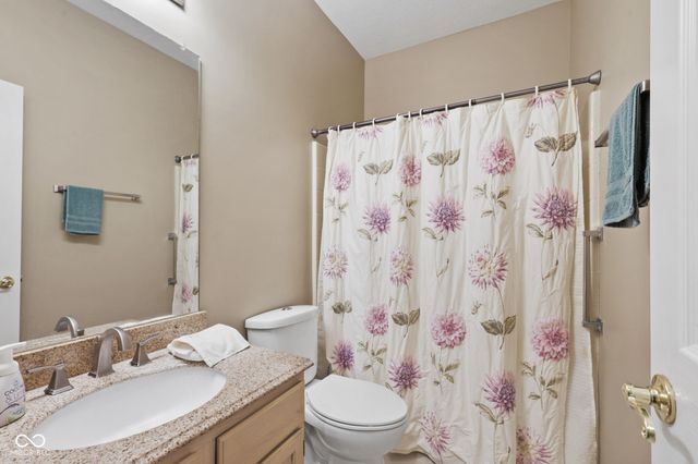 1628 Foxmere Boulevard, Greenwood, IN 46142