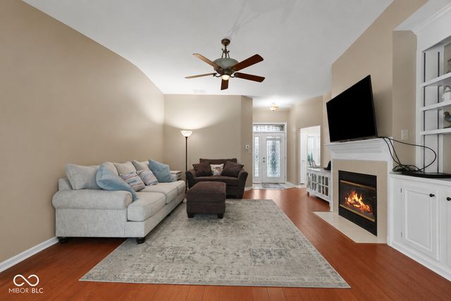 1628 Foxmere Boulevard, Greenwood, IN 46142
