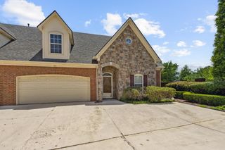 1595 DEXTER GROVE CT # 101, Cordova, TN 38016
