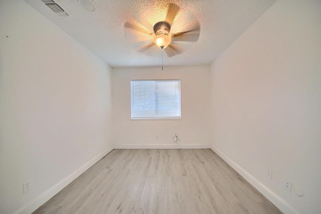 8107 Grenoble Way, Stockton, CA 95210