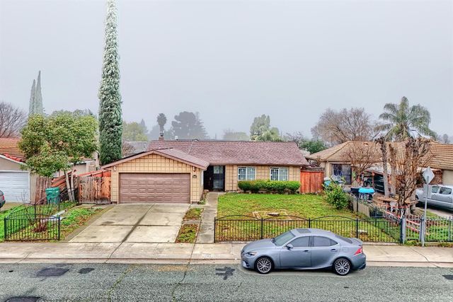 8107 Grenoble Way, Stockton, CA 95210