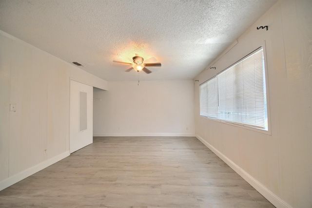 8107 Grenoble Way, Stockton, CA 95210