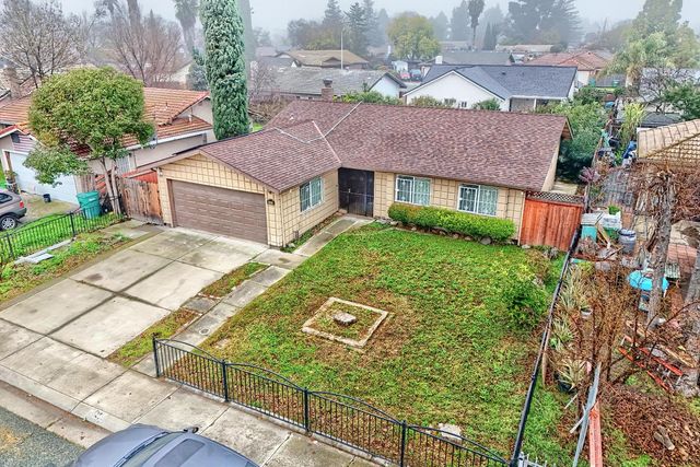 8107 Grenoble Way, Stockton, CA 95210