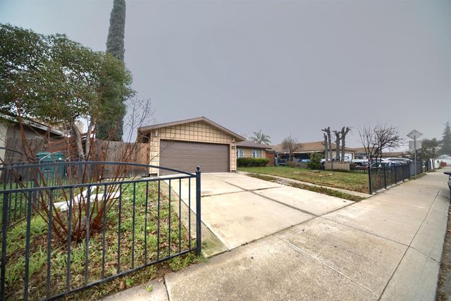 8107 Grenoble Way, Stockton, CA 95210