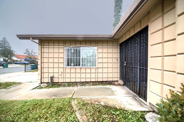 8107 Grenoble Way, Stockton, CA 95210