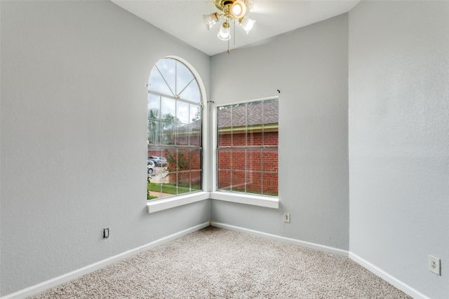 4745 Poppy Drive E, Fort Worth, TX 76137