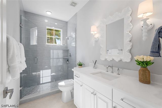 2851 Tiburon BLVD E 9-103, Naples, FL 34109