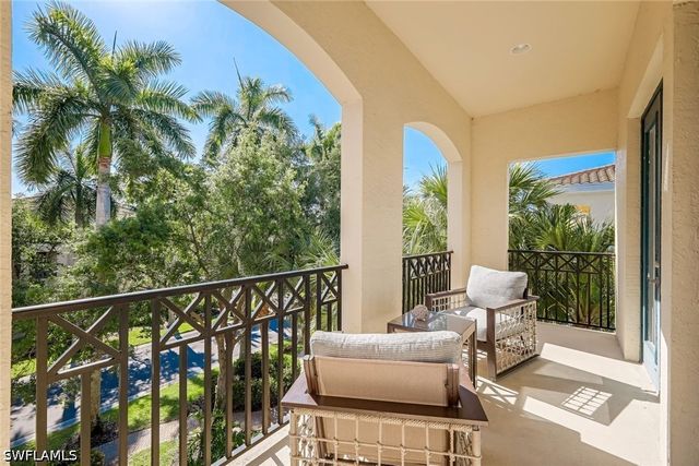 2851 Tiburon BLVD E 9-103, Naples, FL 34109