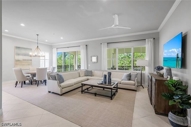2851 Tiburon BLVD E 9-103, Naples, FL 34109