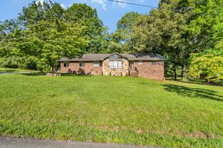 2814 Suncrest Drive, Dalton, GA 30720