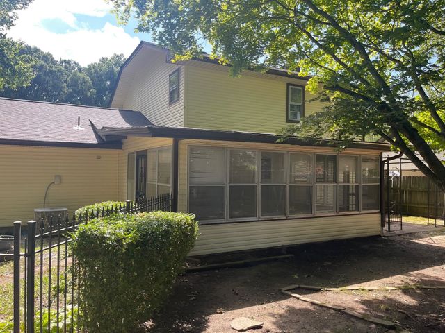 2373 W MONICA DR, Bartlett, TN 38134