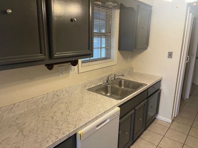 2373 W MONICA DR, Bartlett, TN 38134