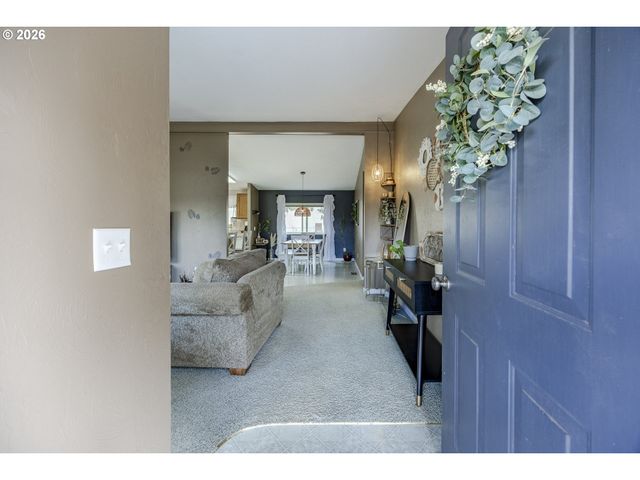 1939 MCDONALD Ct, Springfield, OR 97477