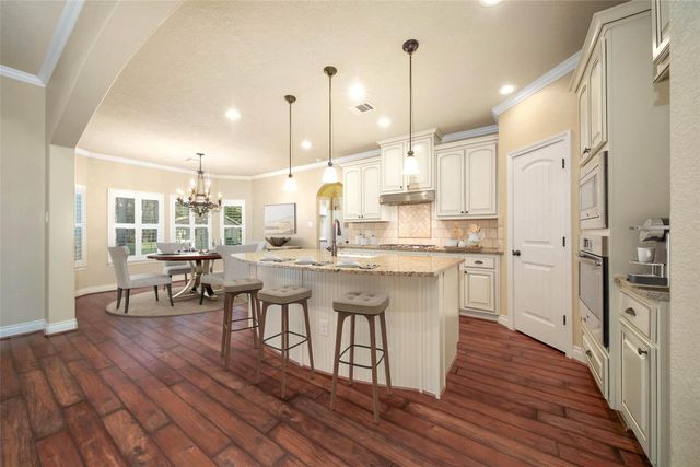 317 Ridgelake Scenic Drive, Montgomery, TX 77316