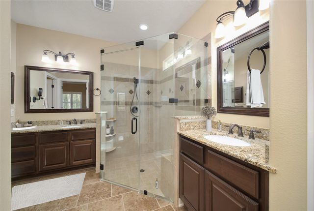 317 Ridgelake Scenic Drive, Montgomery, TX 77316