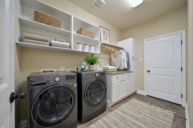 317 Ridgelake Scenic Drive, Montgomery, TX 77316