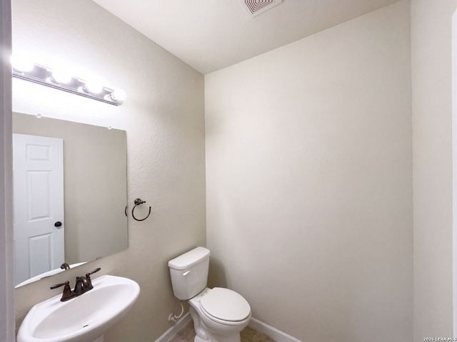 7618 PARAISO PT, Boerne, TX 78015