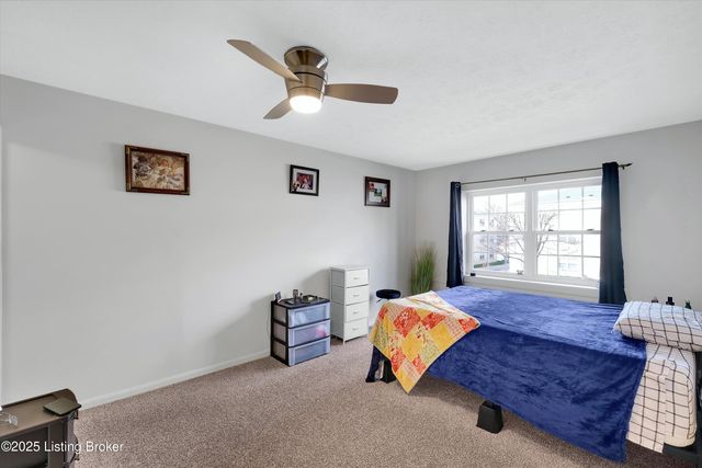 301 El Conquistador Pl, Louisville, KY 40220