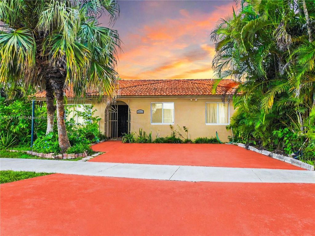 14543 SW 97th St, Miami, FL 33186
