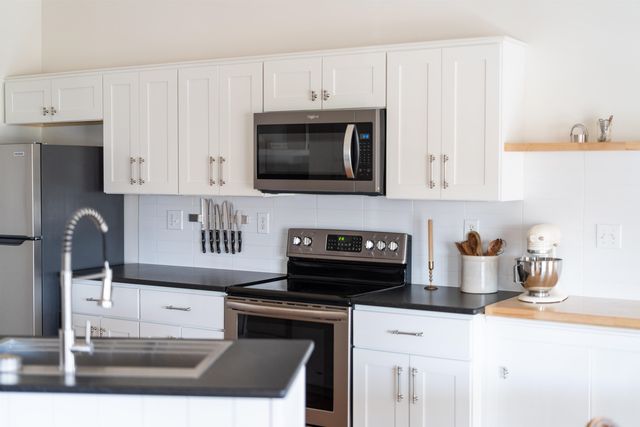 200 BEDFORD RD, Waynesboro, VA 22980