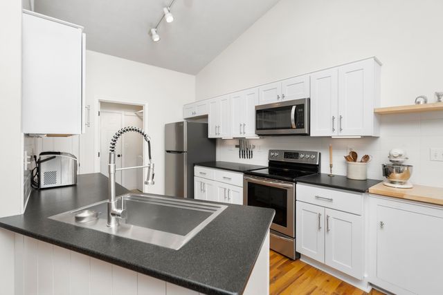 200 BEDFORD RD, Waynesboro, VA 22980