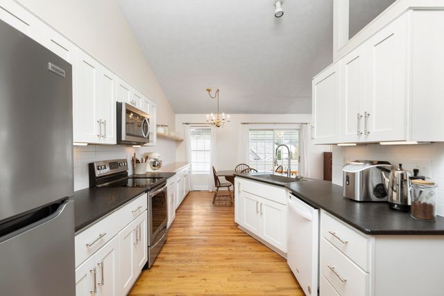 200 BEDFORD RD, Waynesboro, VA 22980