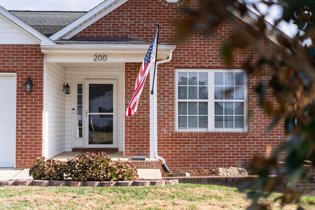 200 BEDFORD RD, Waynesboro, VA 22980