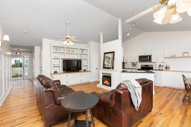 200 BEDFORD RD, Waynesboro, VA 22980