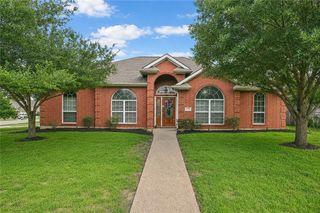 2700 Hickory Court, Bryan, TX 77808