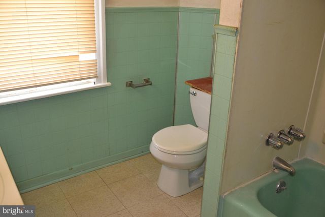 59 LEXINGTON AVE, Lansdowne, PA 19050