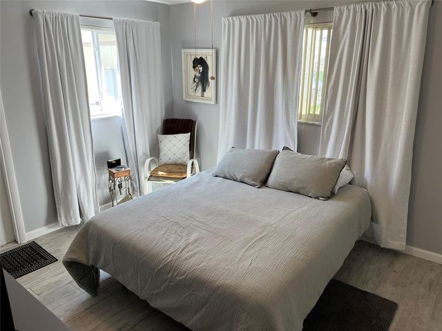 412 S Luna Court 2, Hollywood, FL 33021