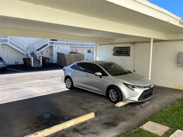 412 S Luna Court 2, Hollywood, FL 33021