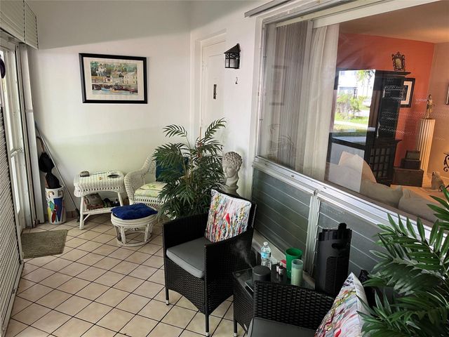 412 S Luna Court 2, Hollywood, FL 33021