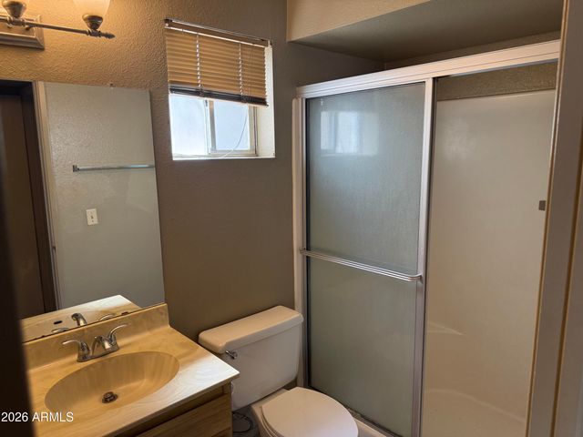 1126 E CHERYL Drive, Phoenix, AZ 85020