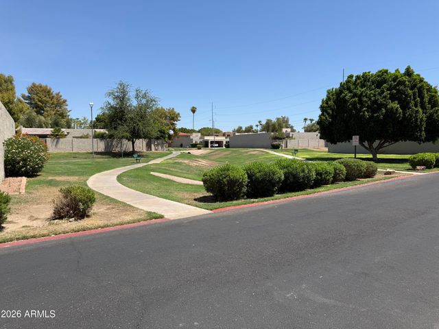 1126 E CHERYL Drive, Phoenix, AZ 85020