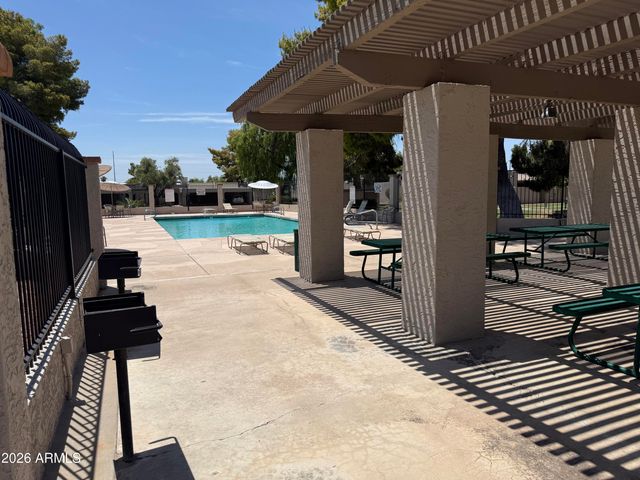 1126 E CHERYL Drive, Phoenix, AZ 85020