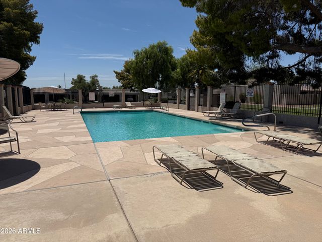 1126 E CHERYL Drive, Phoenix, AZ 85020