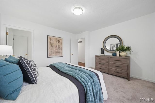 14 Dogwood Court, St Peters, MO 63376