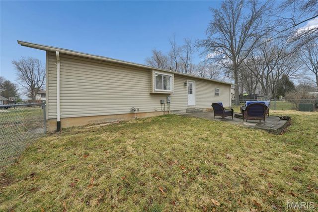 14 Dogwood Court, St Peters, MO 63376