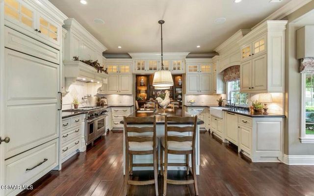 5390 Long Shadow Court, Westlake Village, CA 91362