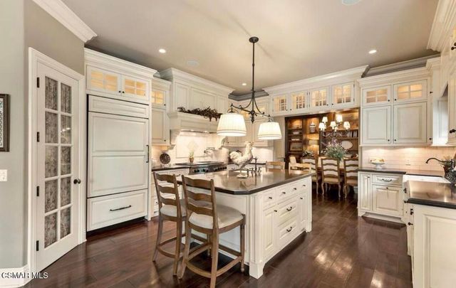 5390 Long Shadow Court, Westlake Village, CA 91362