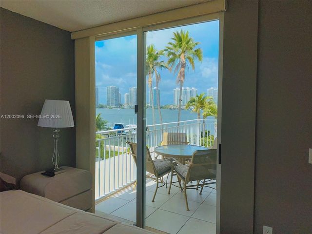 18000 N Bay Road 201, Sunny Isles Beach, FL 33160