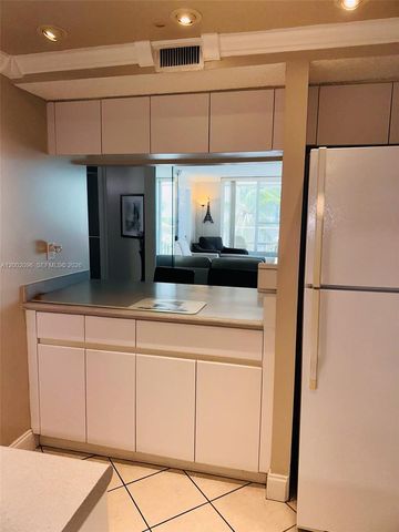 18000 N Bay Road 201, Sunny Isles Beach, FL 33160