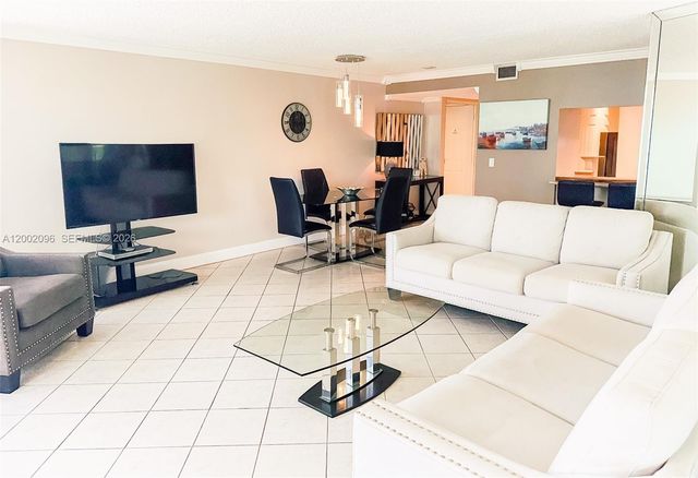 18000 N Bay Road 201, Sunny Isles Beach, FL 33160