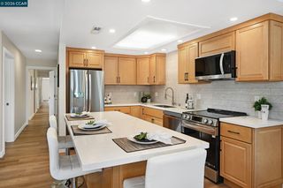 2000 Pine Knoll Dr 2, Walnut Creek, CA 94595