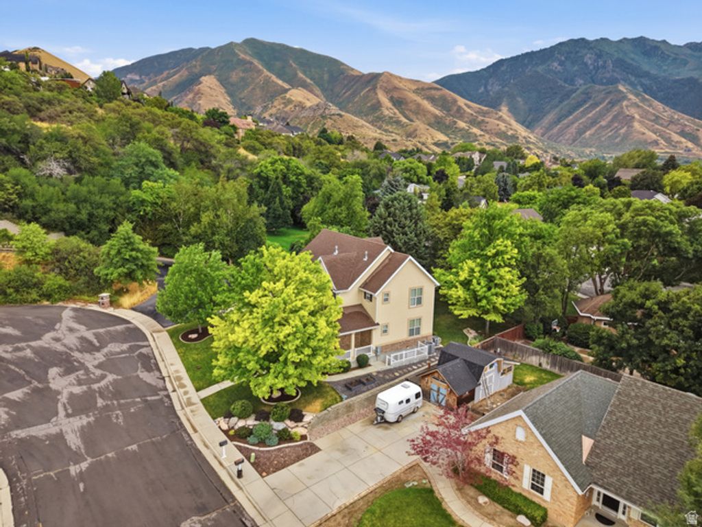 2388 E 850 S, Springville, UT 84663